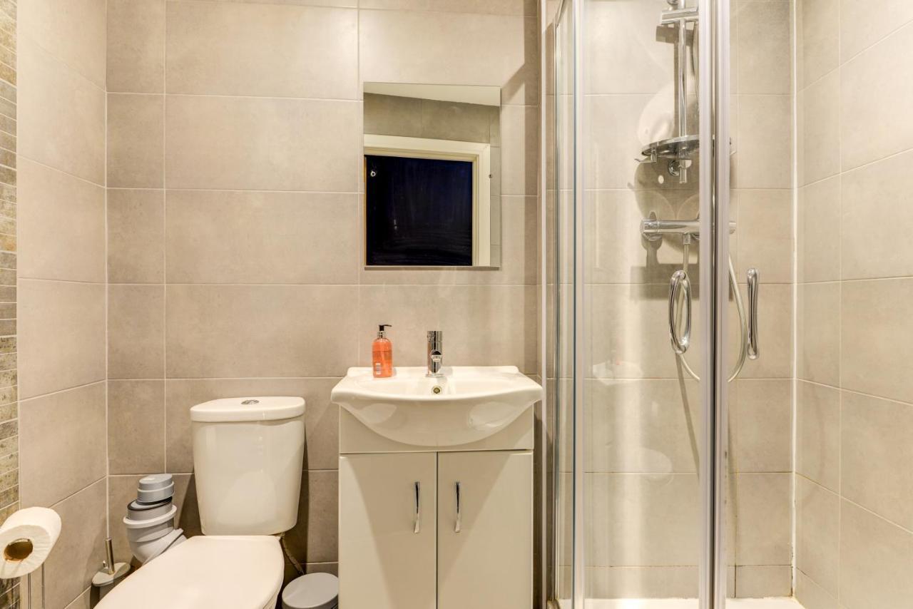 2 Bedroom Cosy Apartment, Powis Square - Brighton Exteriör bild