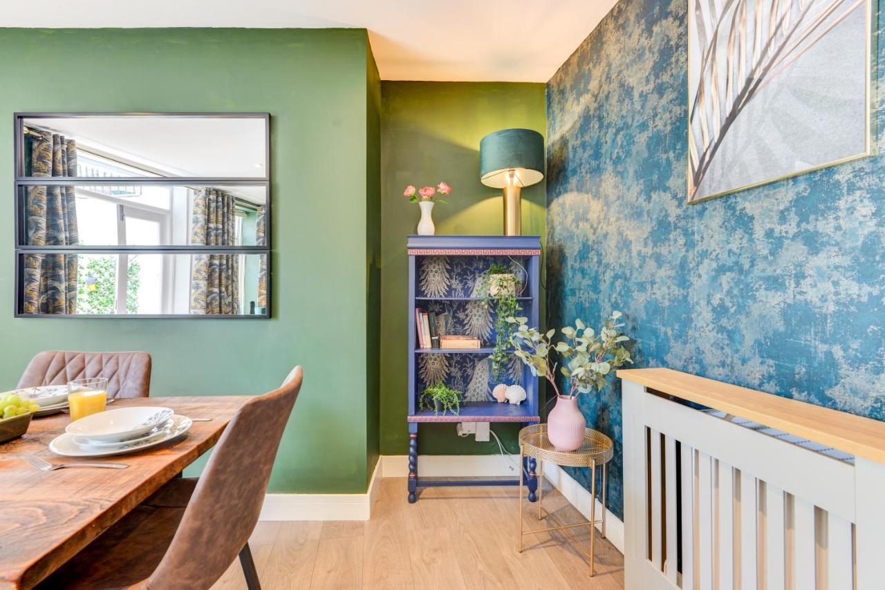 2 Bedroom Cosy Apartment, Powis Square - Brighton Exteriör bild